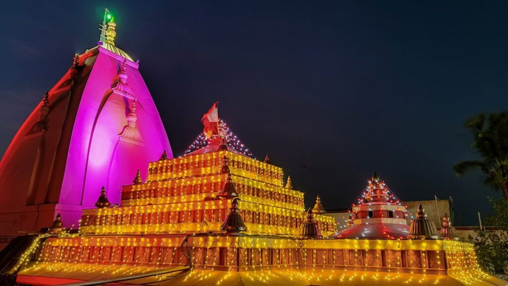 Mahalakshmi Temple, Breach Candy